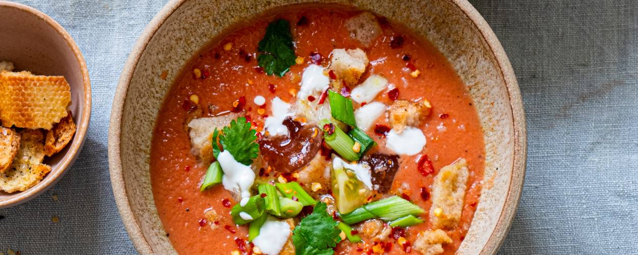 15-minutowe gazpacho z jogurtem