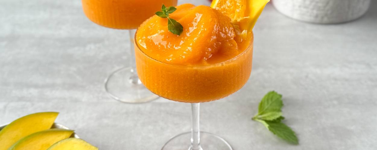 Mrożony Aperol spritz z mango