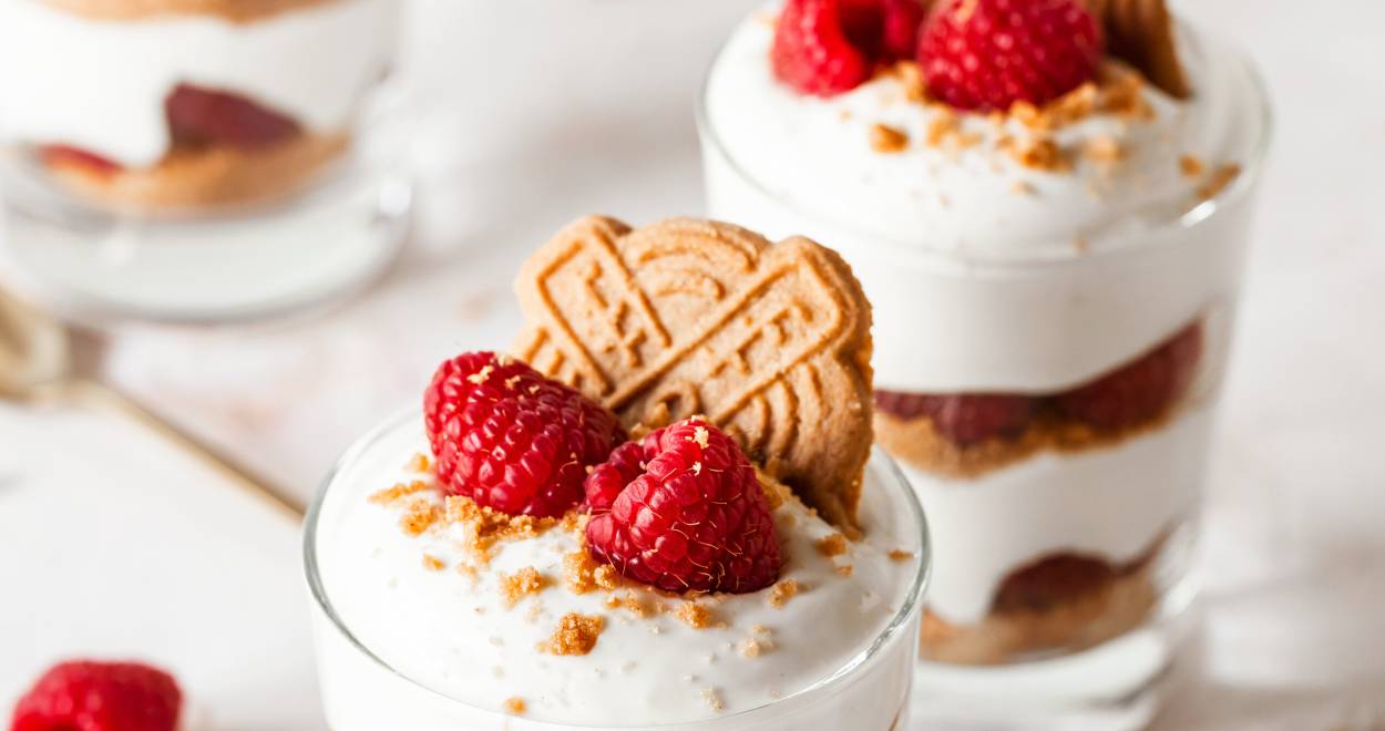 Deser z malinami i speculoos