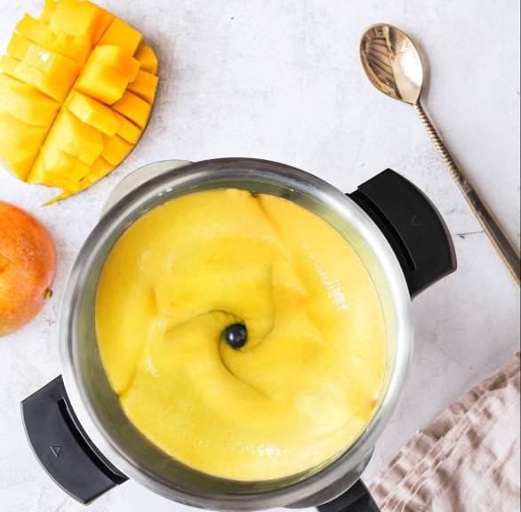 Miękkie lody z mango bez dodatku cukru