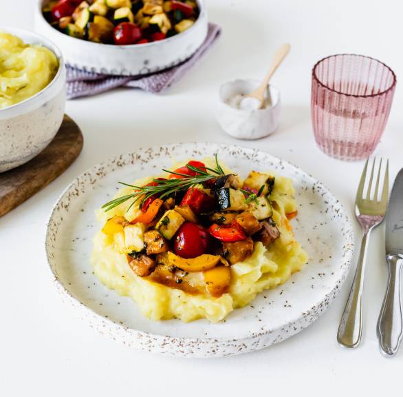 Puree ziemniaczane z rozmarynem i ratatouille