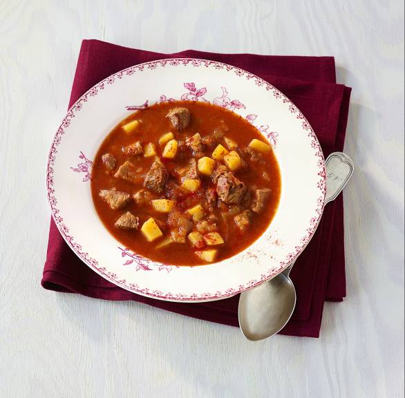 Zupa gulaszowa ziemniaczana