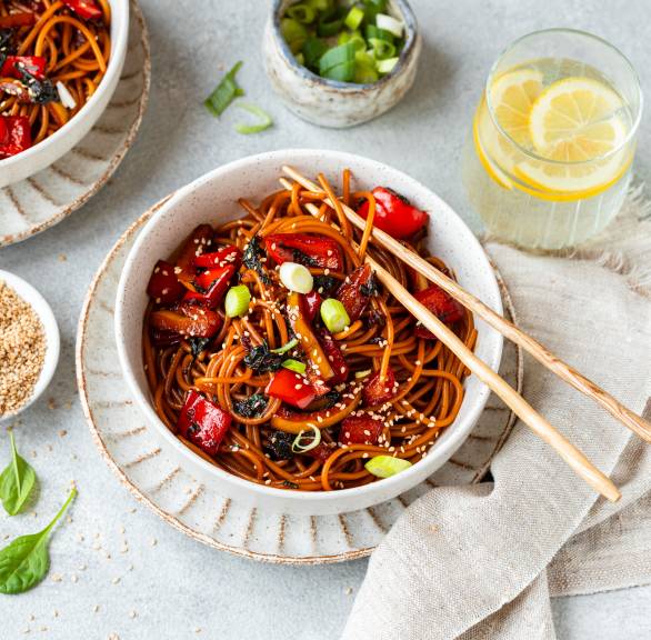 Błyskawiczne spaghetti teriyaki