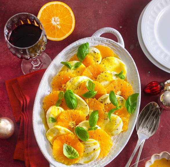 Caprese z pomarańczą i mozzarellą