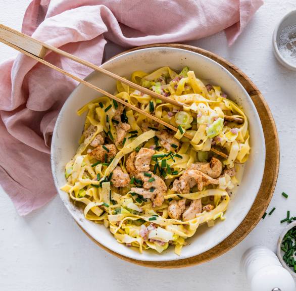 Tagliatelle w stylu tarte flambee