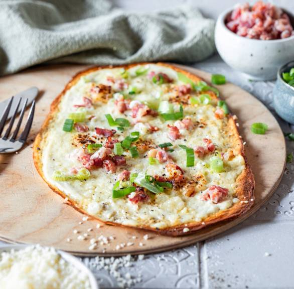 Tarte flambée (Flammkuchen) o niskiej zawartości węglowodanów