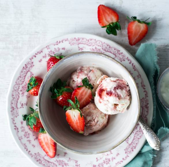 Lody truskawkowo-rabarbarowe z mascarpone