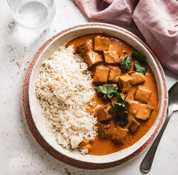 Wegetariański "Butter Chicken" z tofu