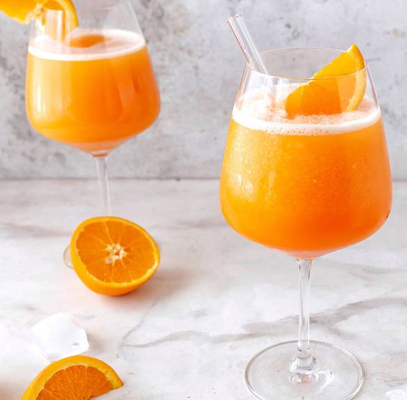 Bezalkoholowy mrożony spritz pomarańczowy