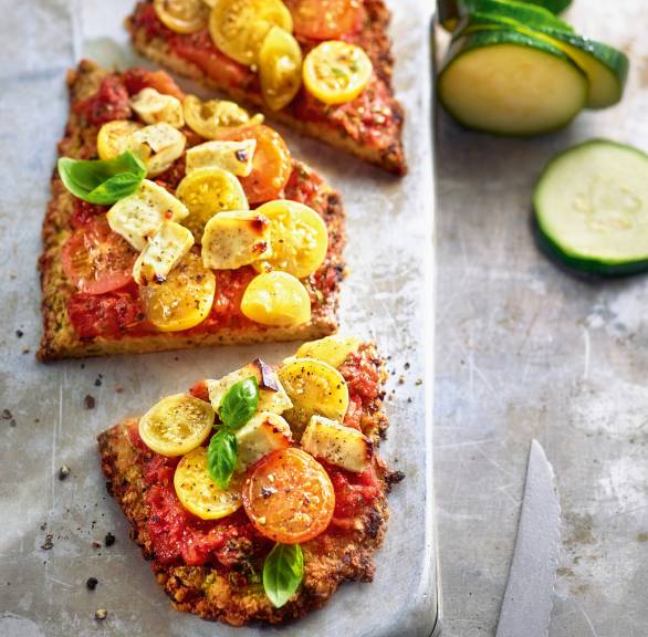 Pizza na spodzie z cukinii