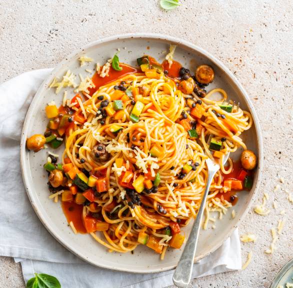 Śródziemnomorska sałatka spaghetti