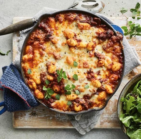 Zapiekane gnocchi w sosie bolońskim
