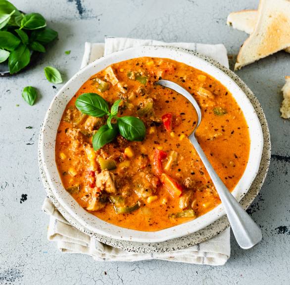 Low carb zupa à la pizza