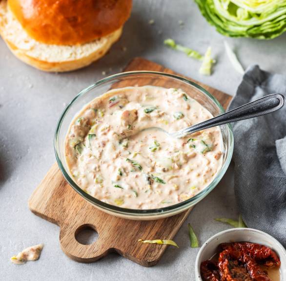 Sos do burgerów à la Jamie Oliver