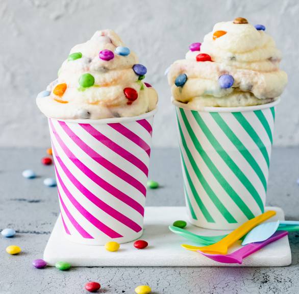 Lody "McFlurry" z dodatkiem "Smarties"