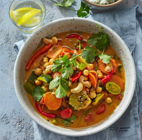 Curry z ciecierzycą i pomidorami