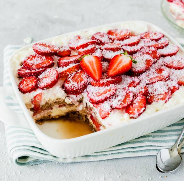 Truskawkowo-kokosowe tiramisu