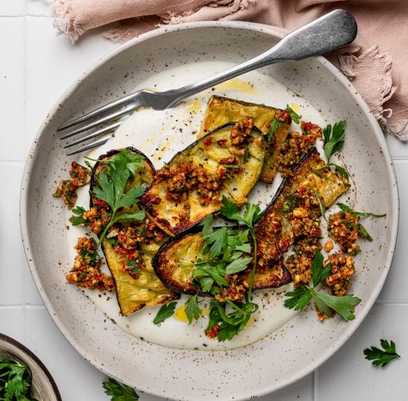 Pieczona cukinia z kremem feta