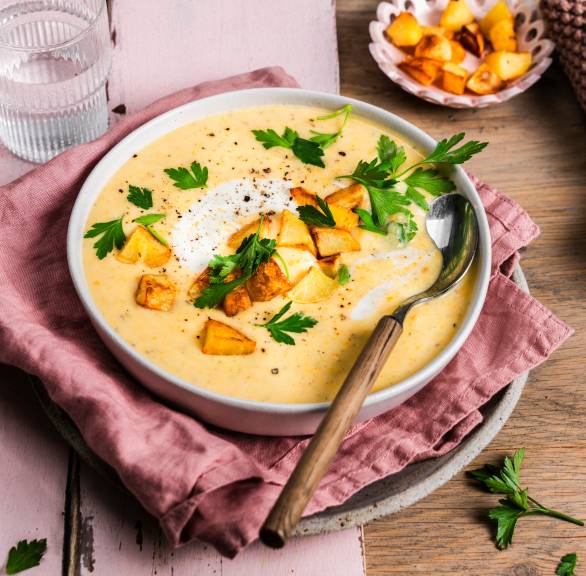 Zupa z pieczonych ziemniaków – upieczona, zmiksowana, ukochana