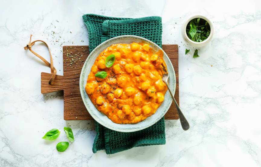 Gnocchi z pomidorami i mozzarellą