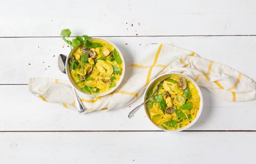 Tortellini z kurczakiem w sosie śmietanowym
