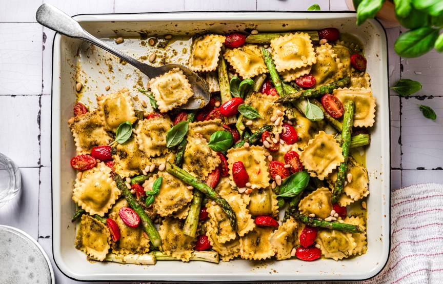 Wiosenne ravioli z blachy