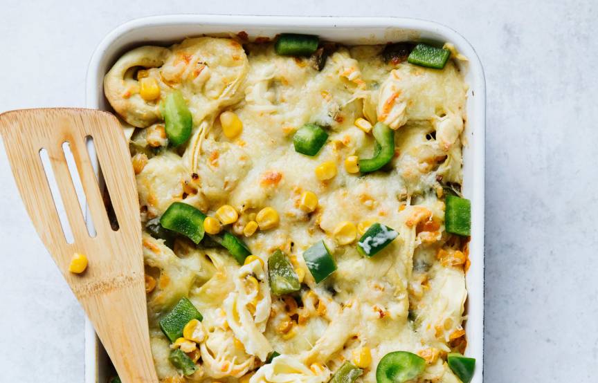Zapiekanka z tortellini, kukurydzą i papryką
