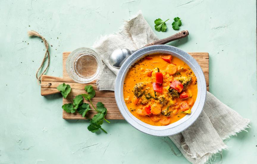 Żółte curry warzywne