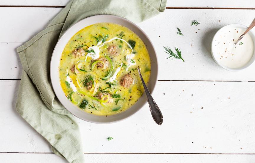 Low carb gulasz z cukinią i pulpetami