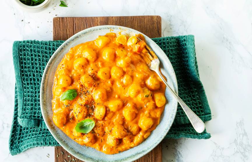 Gnocchi z pomidorami i mozzarellą