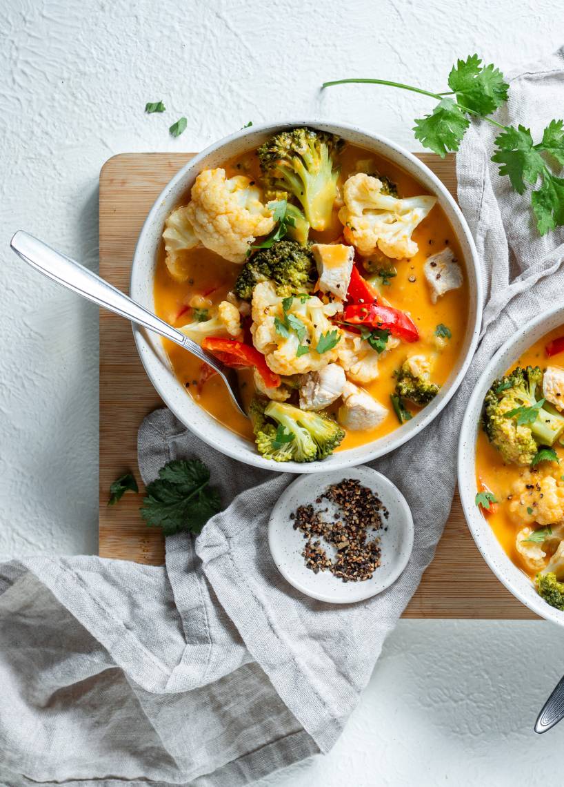 Brokułowo-kalafiorowe curry