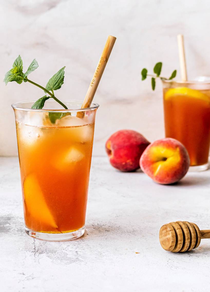 Domowa mrożona herbata brzoskwiniowa (Ice Tea)
