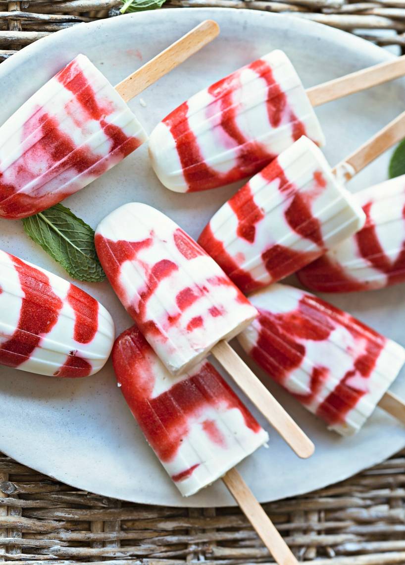 Lody truskawkowe z mascarpone na patyku