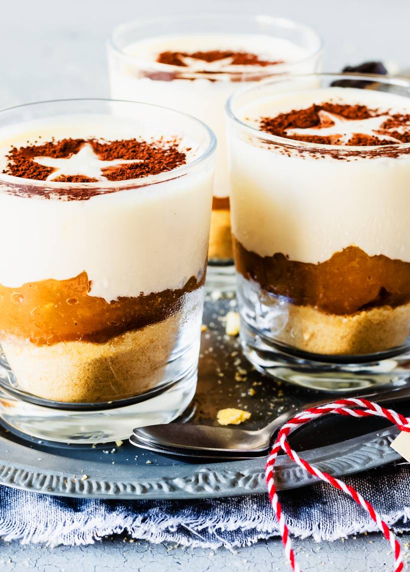 Tiramisu z pieczonym jabłkiem