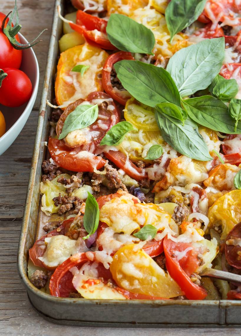 Zapiekanka pizzowa z ziemniakami i mięsem mielonym