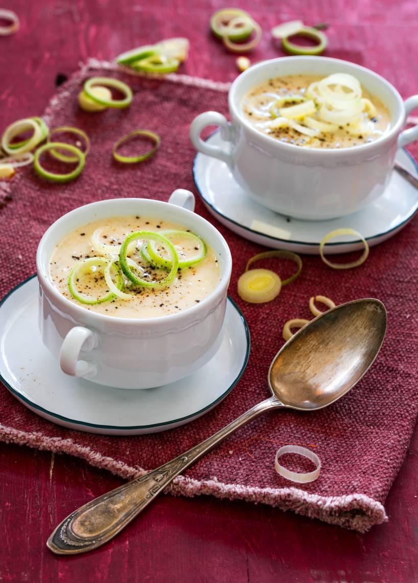 Zupa serowo-porowa