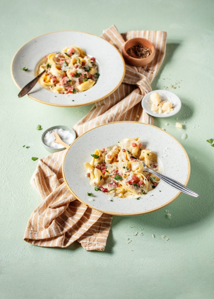 Tortellini carbonara