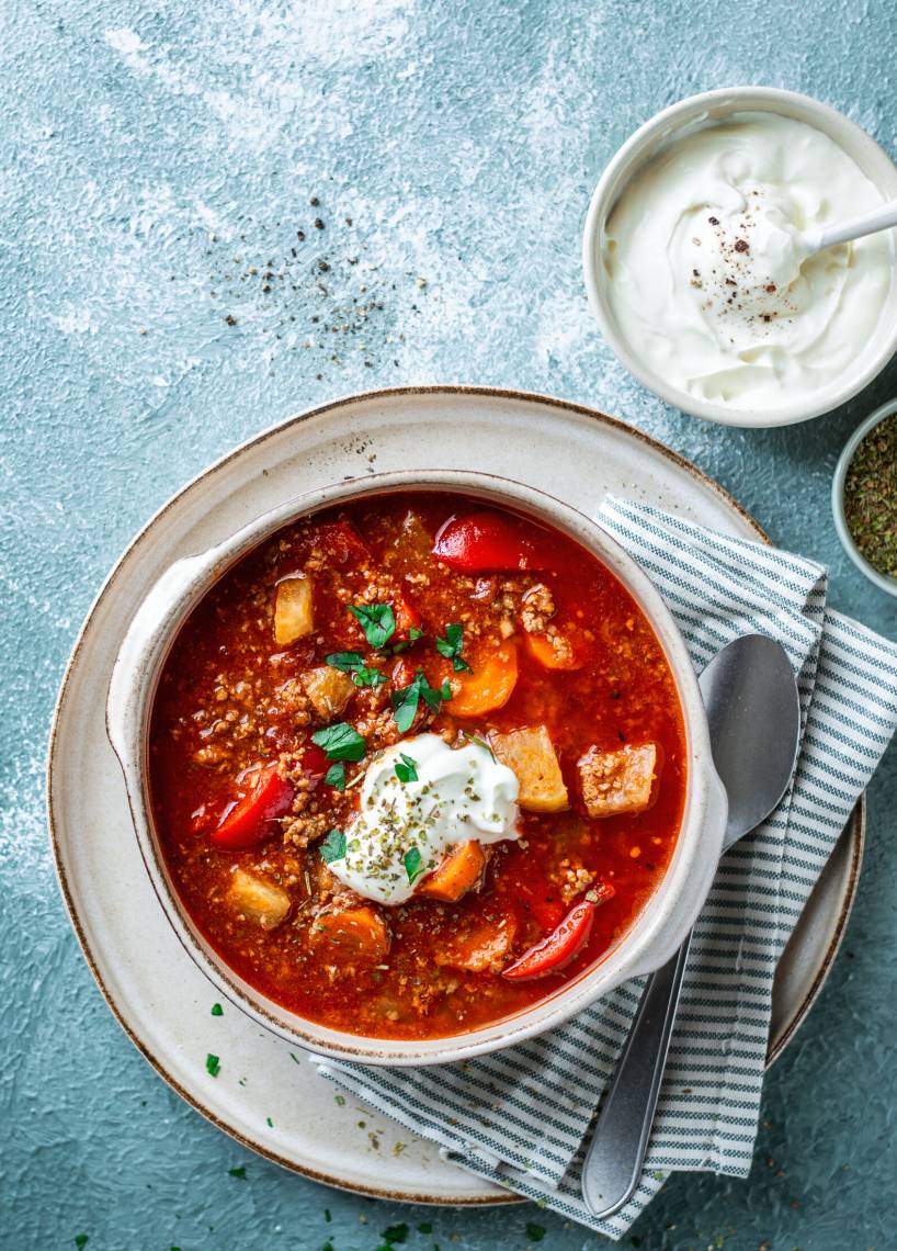 Gulasz rolnika o niskiej zawartości węglowodanów (low carb)