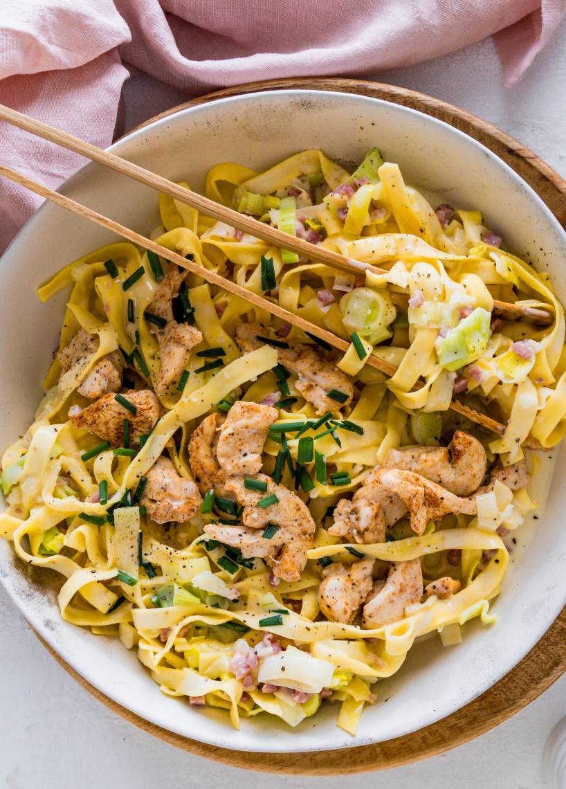 Tagliatelle w stylu tarte flambee
