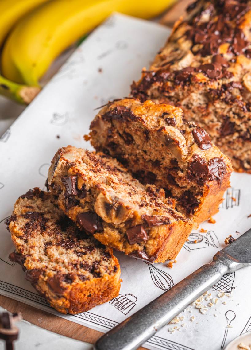 Owsiany chlebek bananowy z kawałkami czekolady