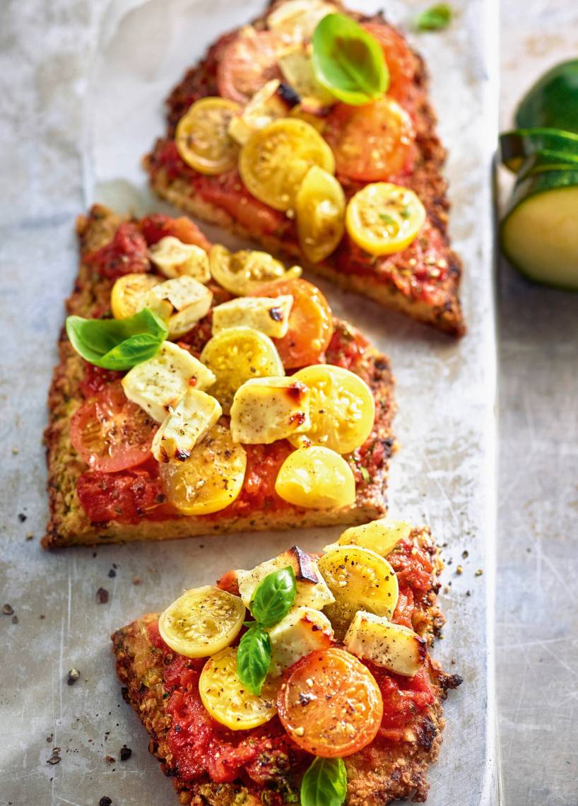 Pizza na spodzie z cukinii