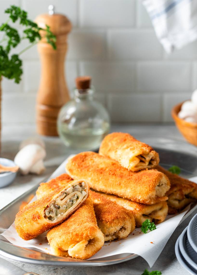 Krokiety z pieczarkami i żółtym serem