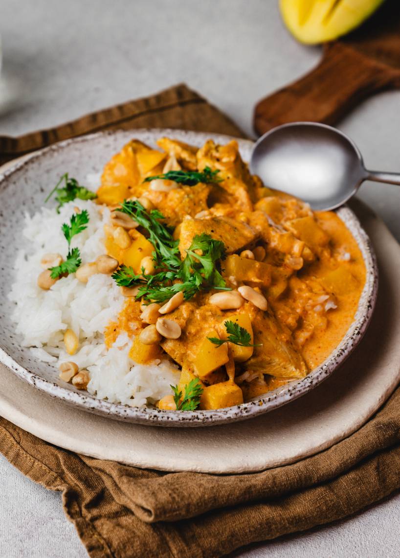 Indyjskie curry z kurczakiem i ryżem kokosowym