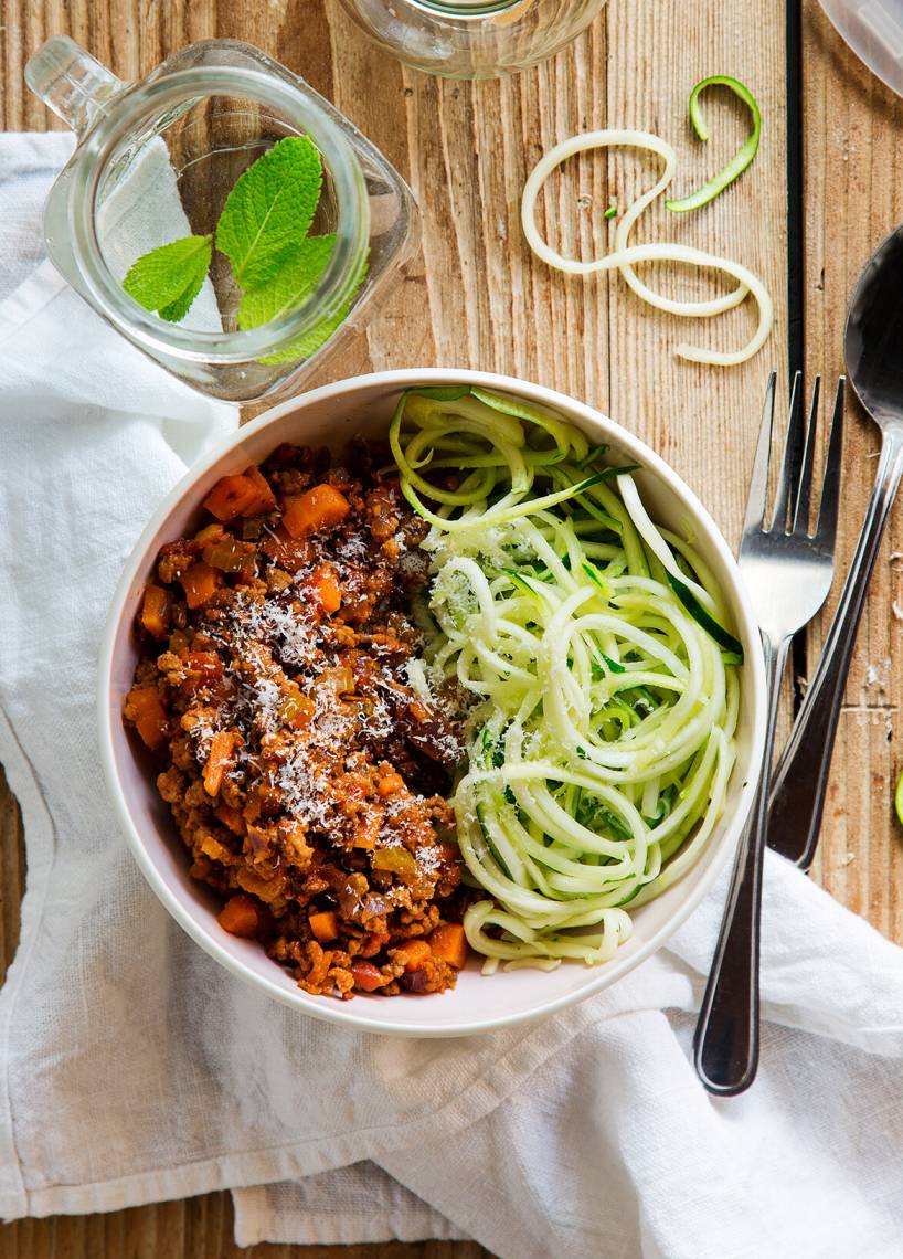 Zoodles z sosem bolońskim