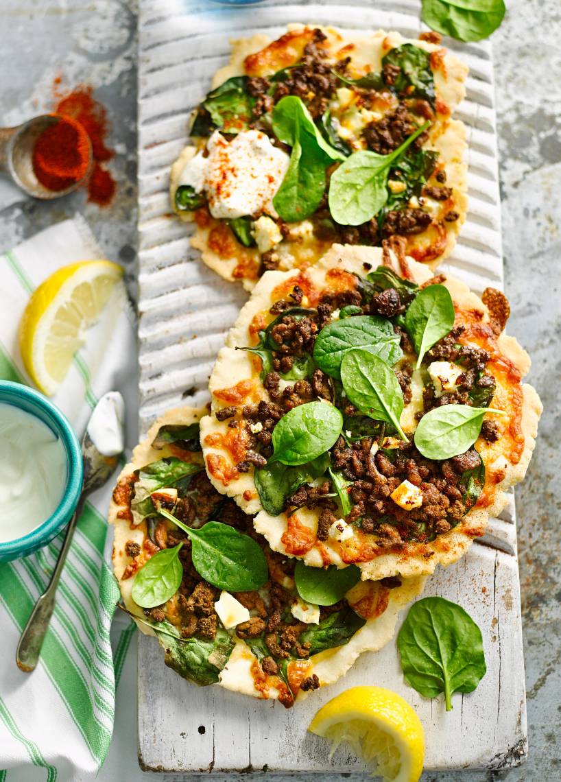 Mini pizze z jagnięciną i szpinakiem