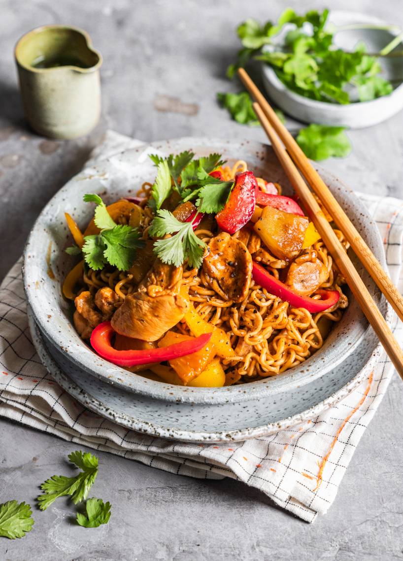 15-minutowy makaron mie słodko-kwaśny