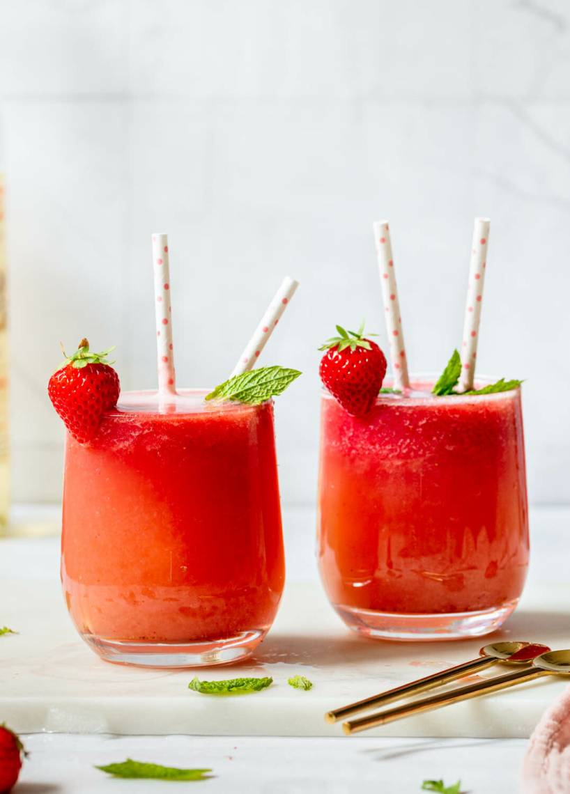 Poncz truskawkowy z Lillet