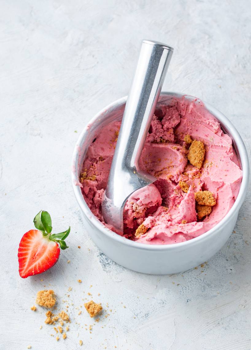 Lody sernikowe z truskawkami