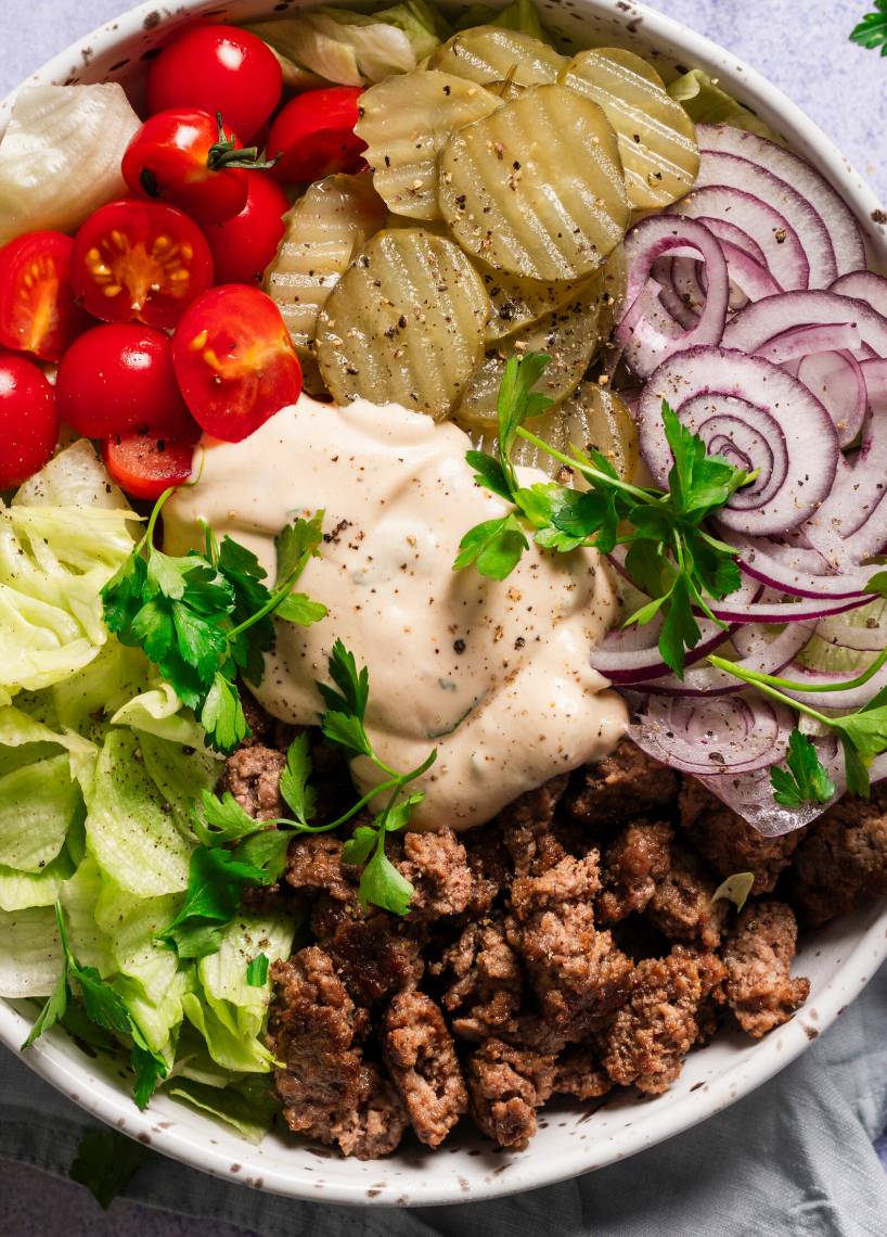 Wysokobiałkowa miska burgerowa