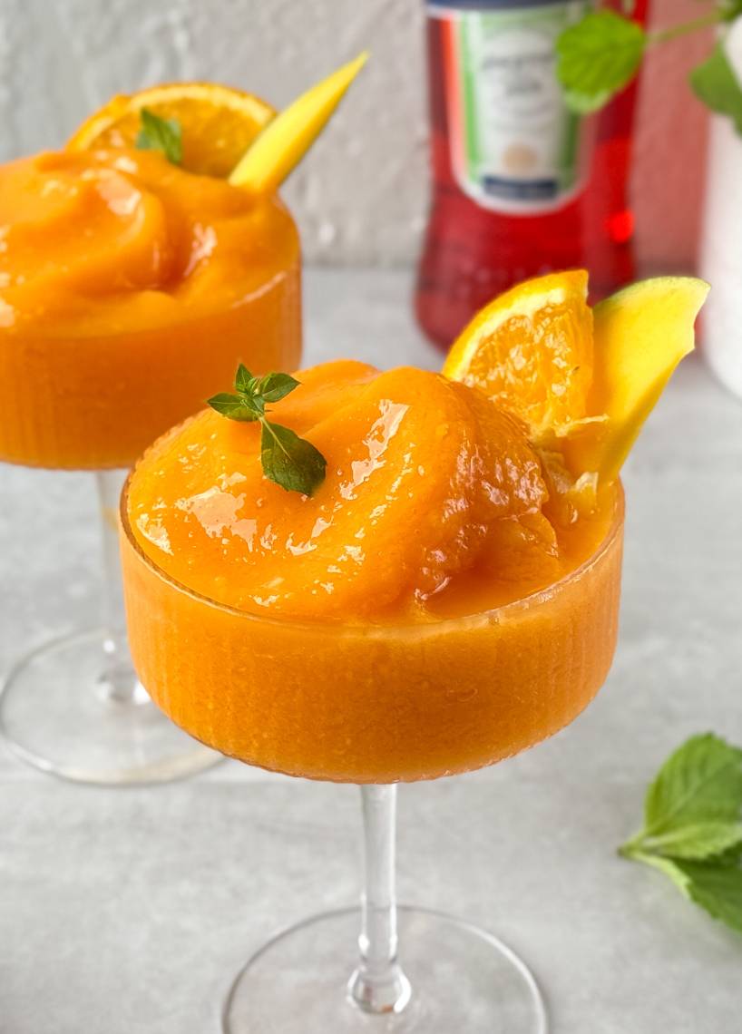 Mrożony Aperol spritz z mango
